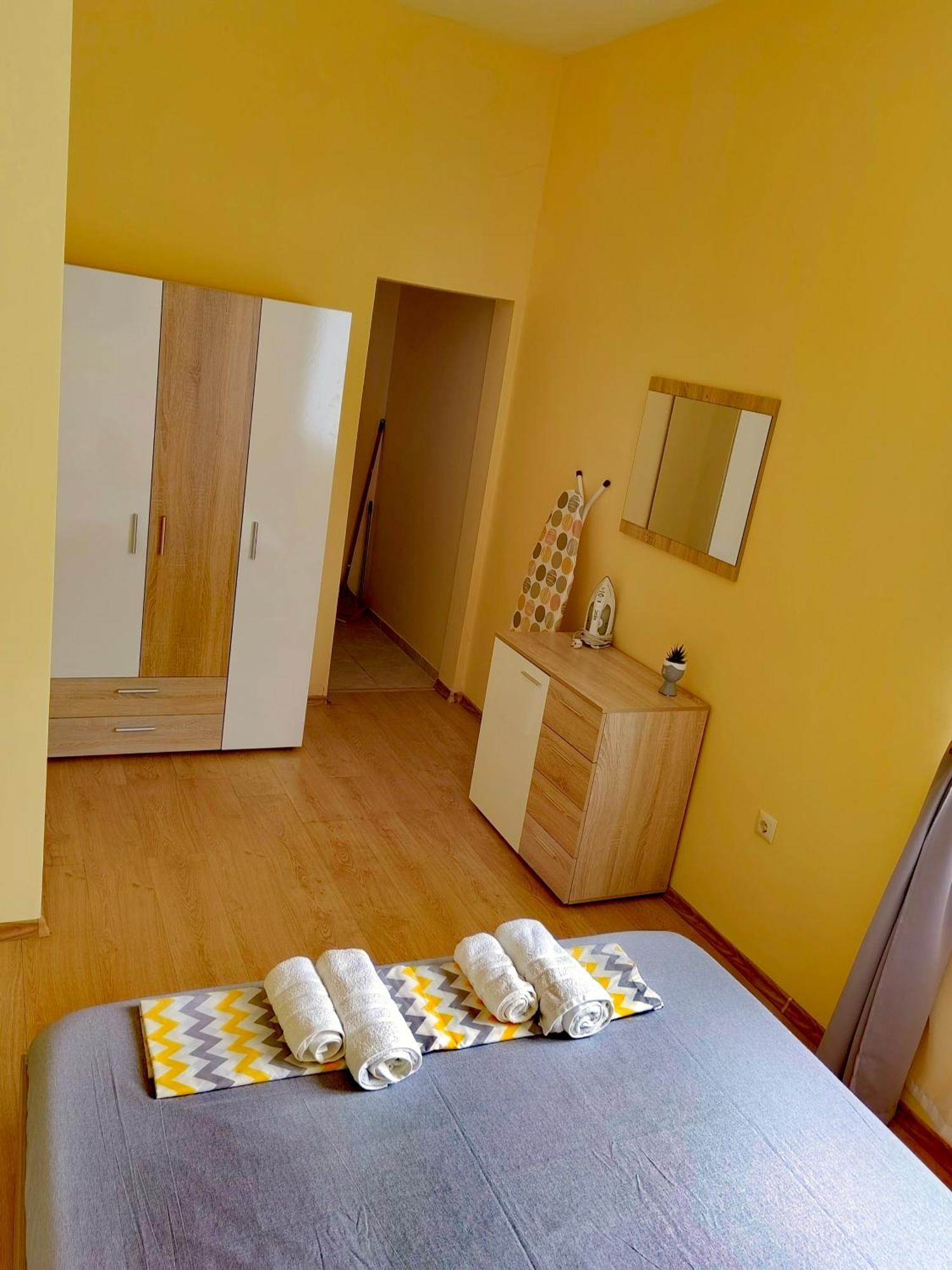 Pool Apartment Amadeus Lux Сонячний Берег Номер фото